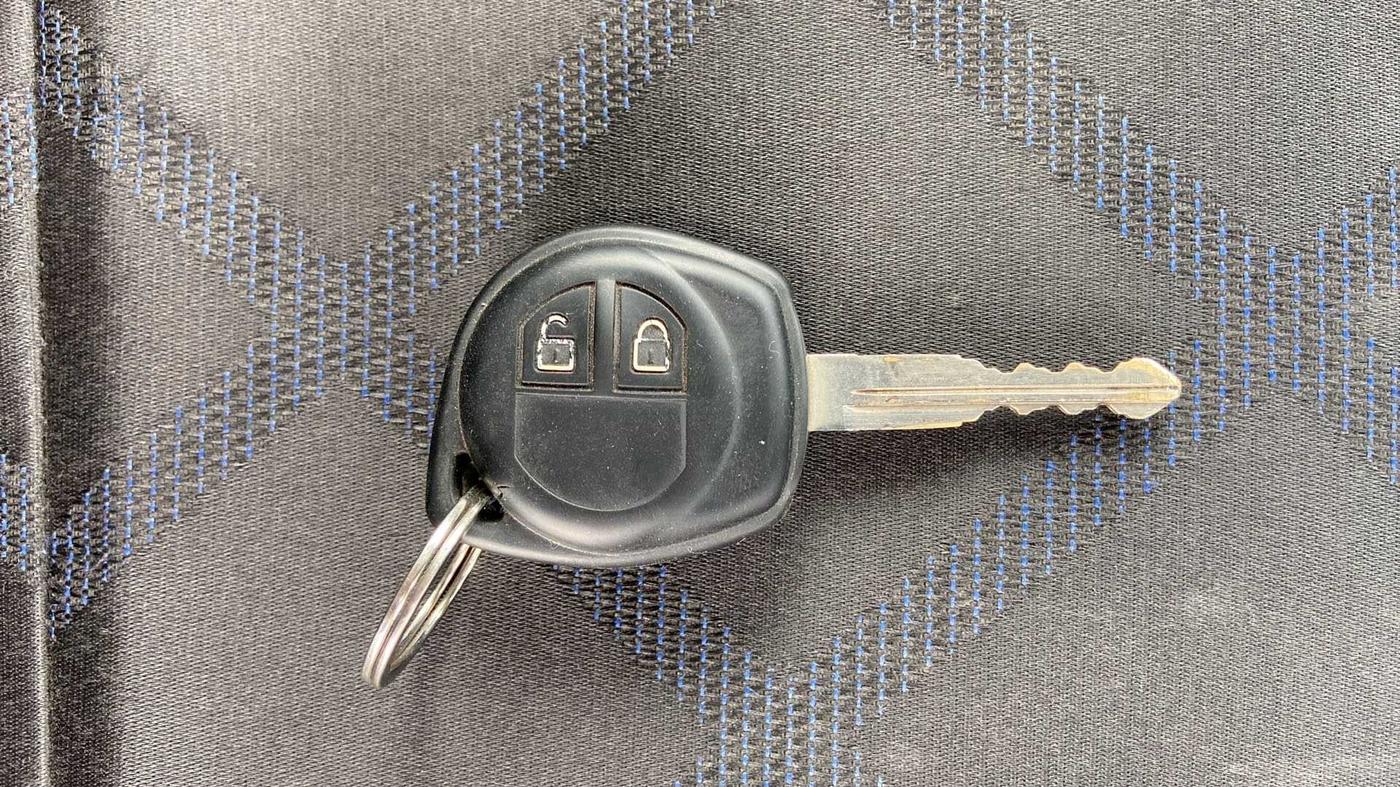 2019 Maruti Swift VXI AMT, Petrol, Automatic, 66,495 km, Key Close Up