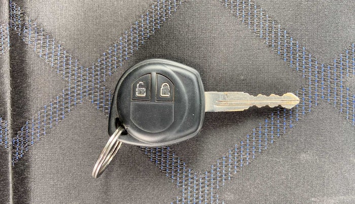 2019 Maruti Swift VXI AMT, Petrol, Automatic, 66,495 km, Key Close Up