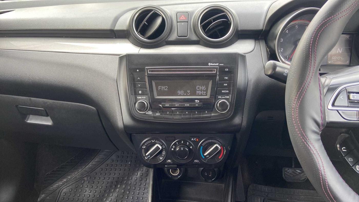 2019 Maruti Swift VXI AMT, Petrol, Automatic, 66,495 km, Air Conditioner