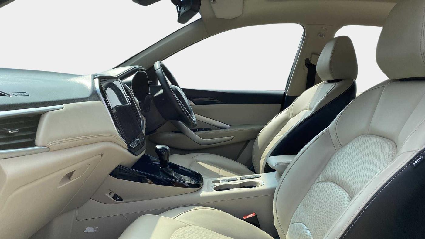 2021 MG HECTOR SHARP 1.5 DCT PETROL, Petrol, Automatic, 31,495 km, Right Side Front Door Cabin