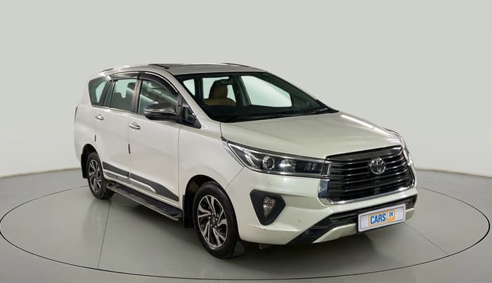 2022 Toyota Innova Crysta 2.7 VX 7 STR, Petrol, Manual, 19,682 km, Right Front Diagonal