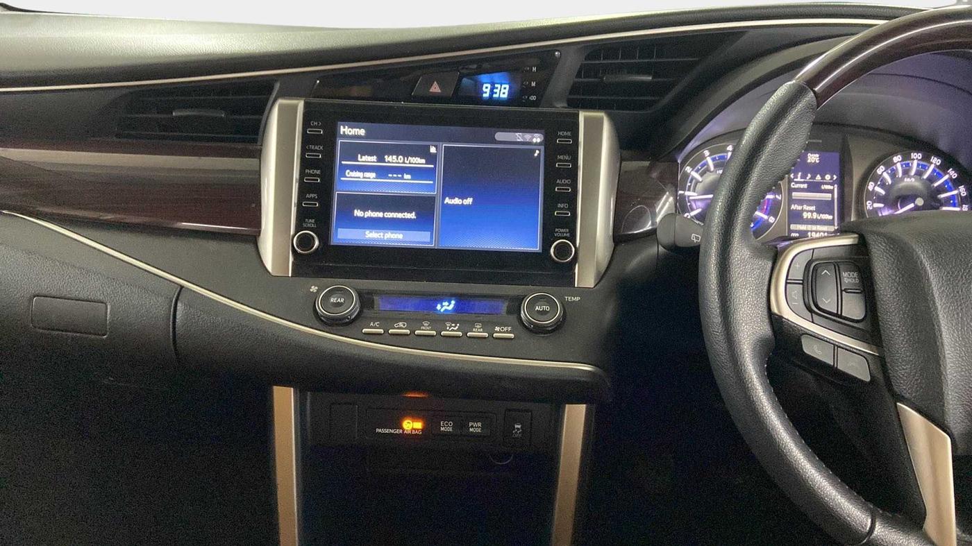 2022 Toyota Innova Crysta 2.7 VX 7 STR, Petrol, Manual, 19,682 km, Air Conditioner