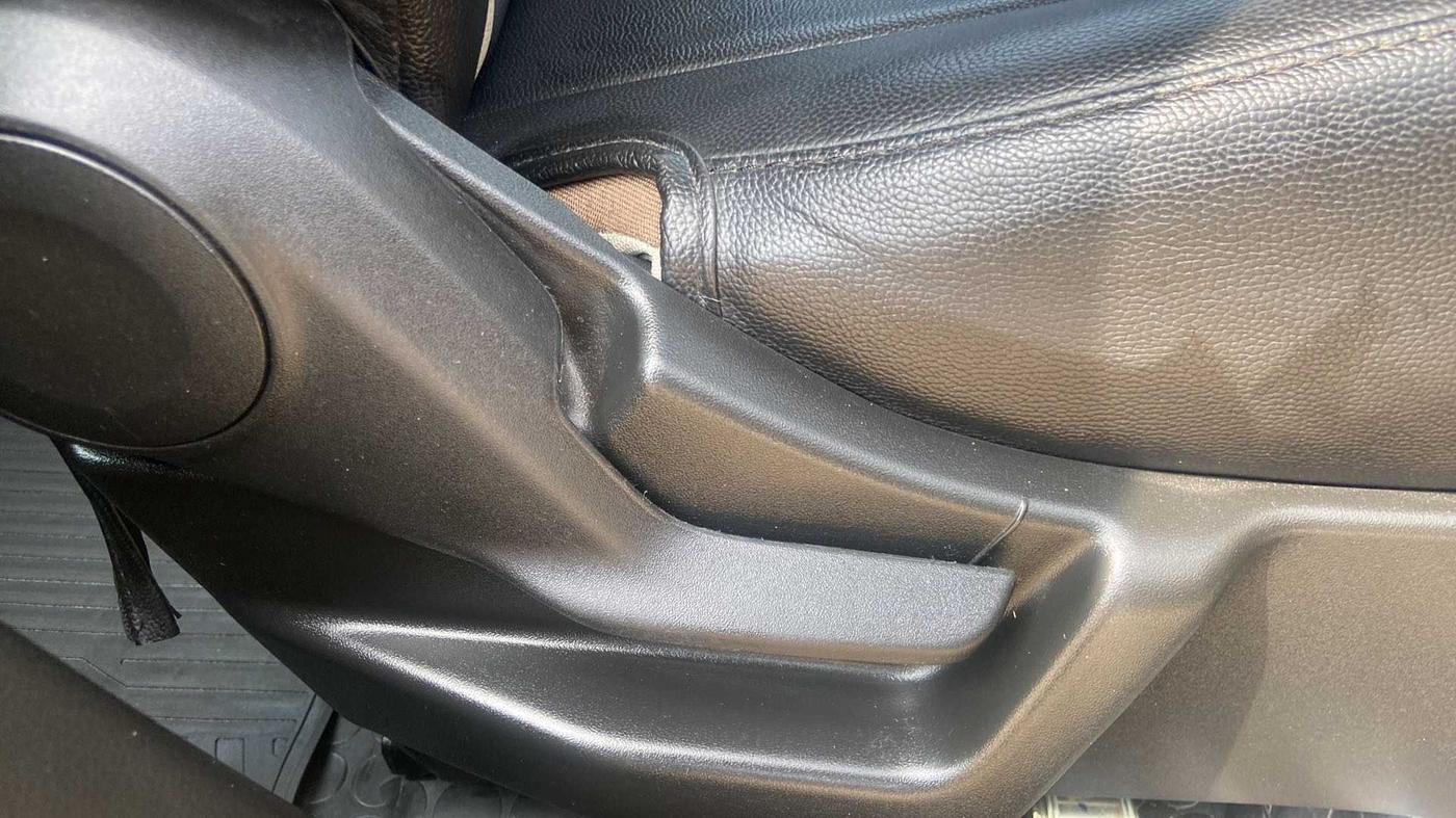 2021 Maruti New Wagon-R ZXI 1.2 AMT, Petrol, Automatic, 7,101 km, Driver Side Adjustment Panel