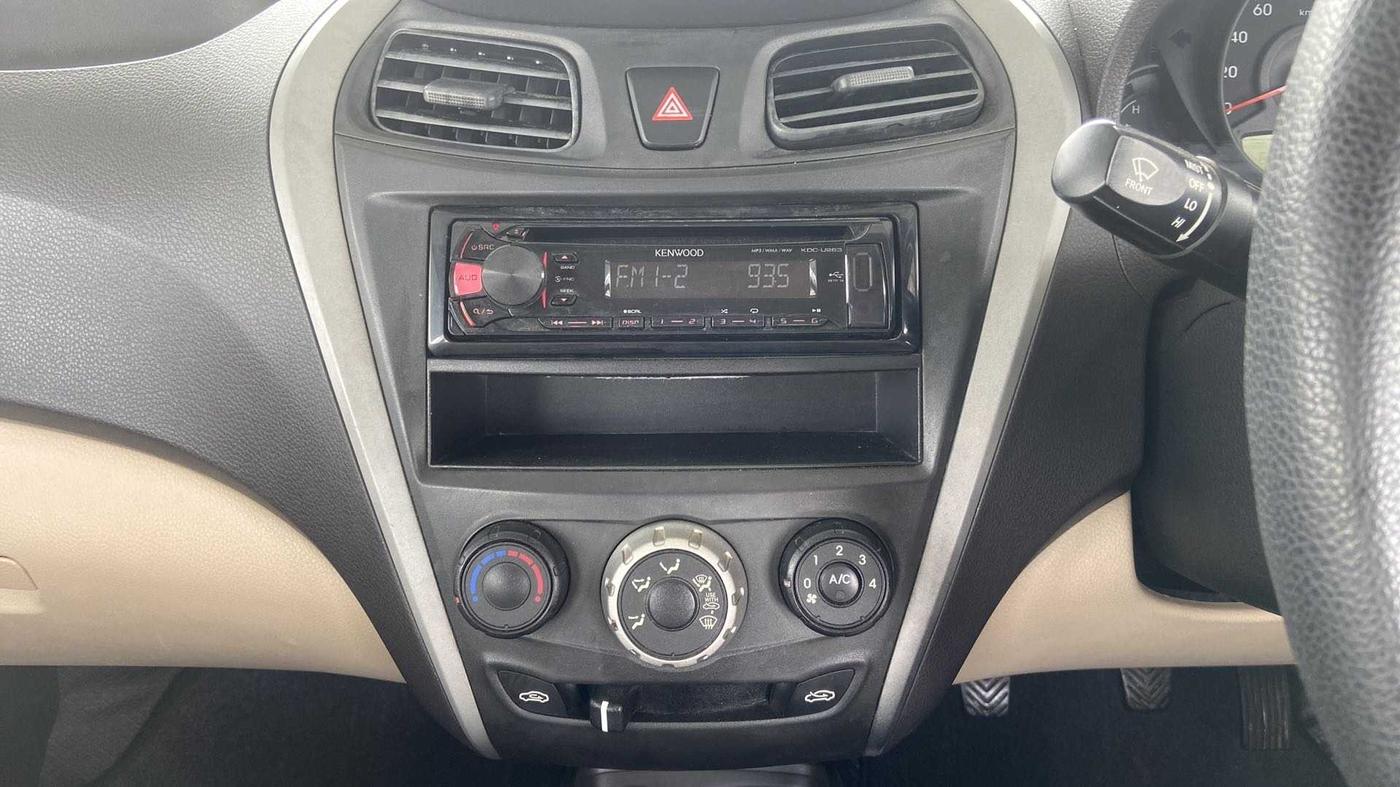 2015 Hyundai Eon ERA +, Petrol, Manual, 61,368 km, Air Conditioner