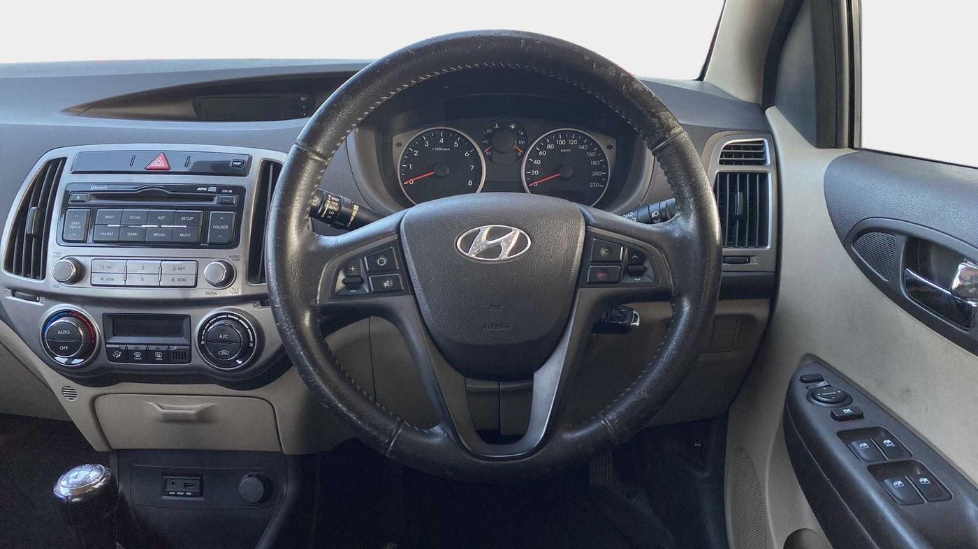 2012 Hyundai i20 SPORTZ 1.2, Petrol, Manual, 30,901 km, Steering Wheel Close Up
