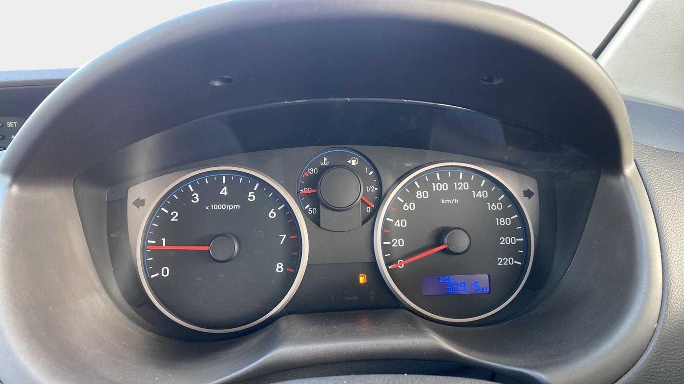 2012 Hyundai i20 SPORTZ 1.2, Petrol, Manual, 30,901 km, Odometer Image