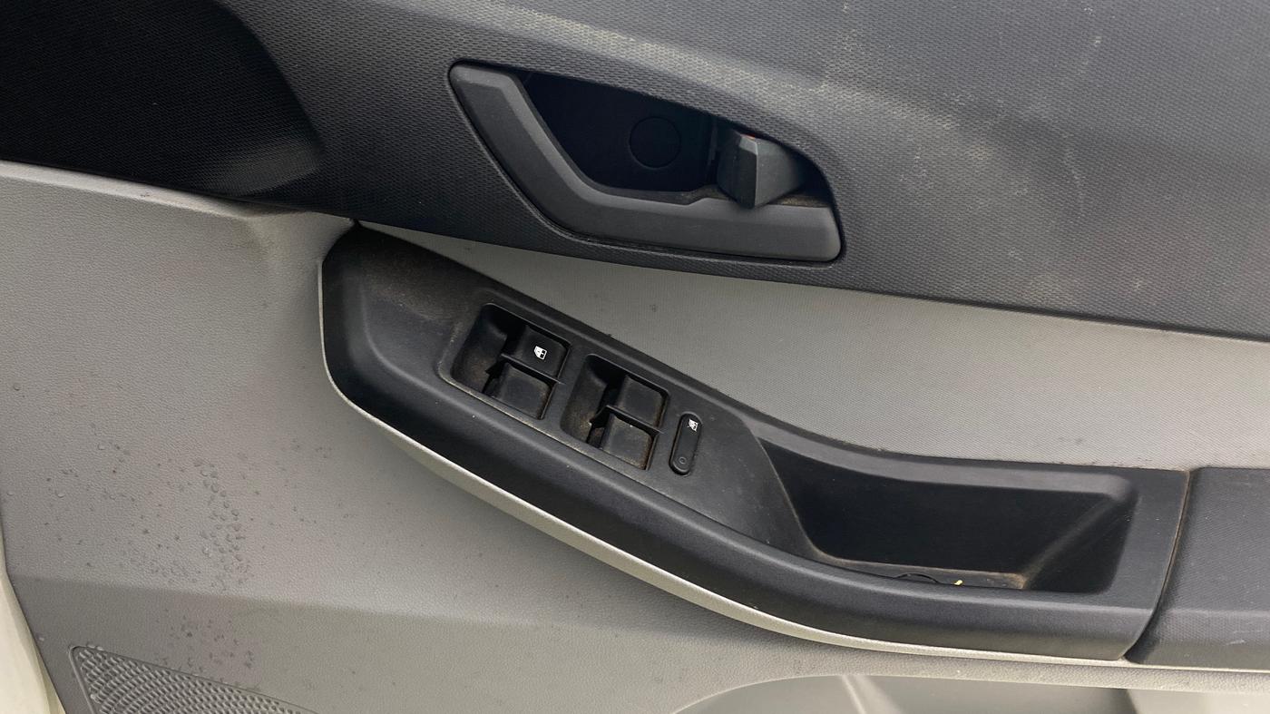 2023 Tata Tiago XTA PETROL, Petrol, Automatic, 19,213 km, Driver Side Door Panels Control
