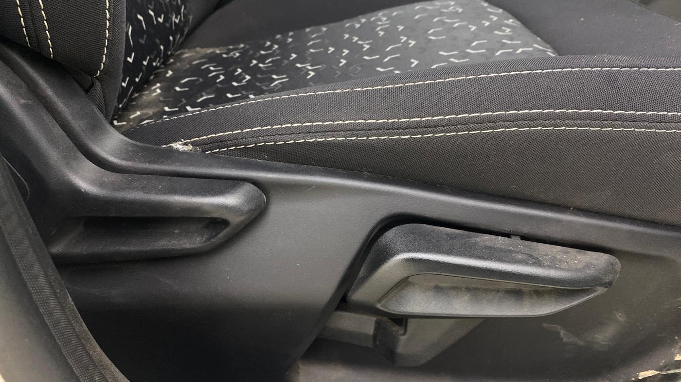 2023 Tata Tiago XTA PETROL, Petrol, Automatic, 19,213 km, Driver Side Adjustment Panel