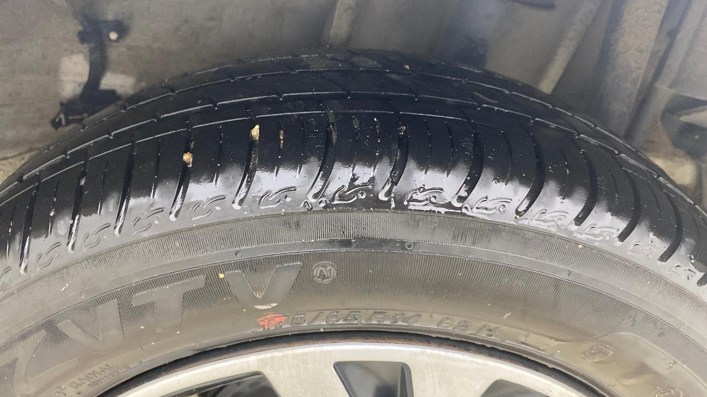 2023 Tata Tiago XTA PETROL, Petrol, Automatic, 19,213 km, Left Rear Tyre Tread