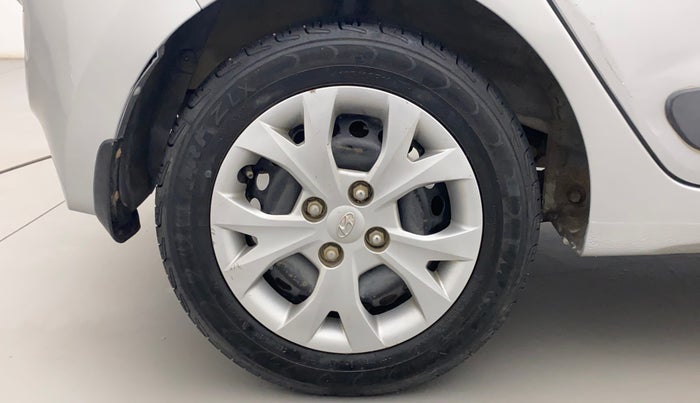 2016 Hyundai Grand i10 SPORTZ 1.2 KAPPA VTVT, Petrol, Manual, 96,402 km, Right Rear Wheel