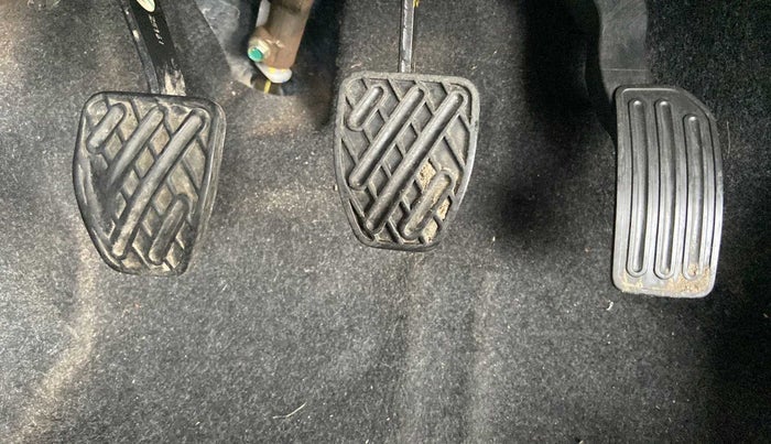 2016 Datsun Go Plus T, Petrol, Manual, 84,438 km, Pedals