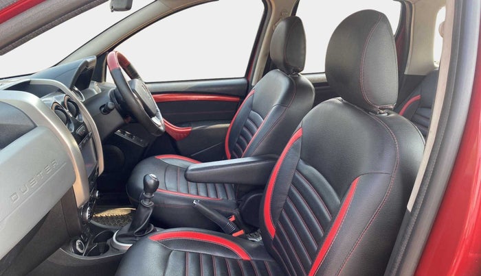 2018 Renault Duster 110 PS RXZ 4X4 MT DIESEL, Diesel, Manual, 72,608 km, Right Side Front Door Cabin