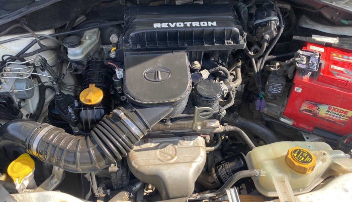 2017 Tata Tiago XZA PETROL, Petrol, Automatic, 69,732 km, Open Bonet