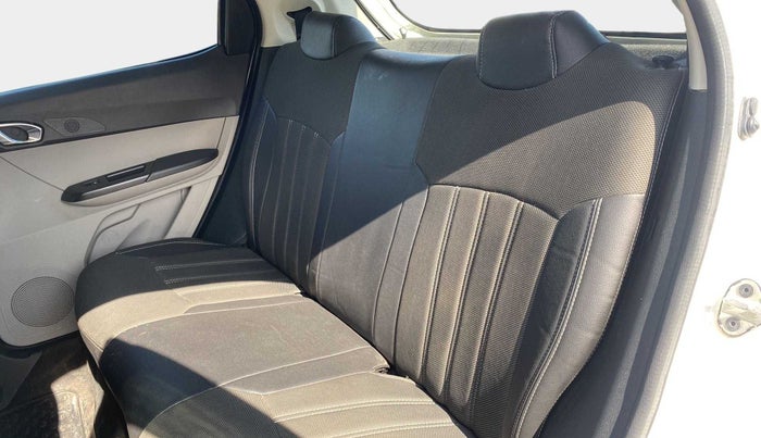 2017 Tata Tiago XZA PETROL, Petrol, Automatic, 69,732 km, Right Side Rear Door Cabin