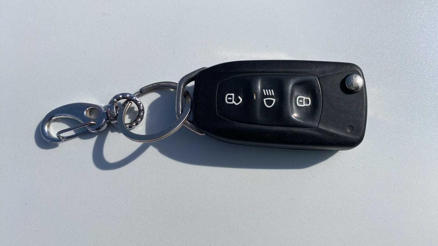 2017 Tata Tiago XZA PETROL, Petrol, Automatic, 69,732 km, Key Close Up