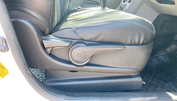 2017 Tata Tiago XZA PETROL, Petrol, Automatic, 69,732 km, Driver Side Adjustment Panel