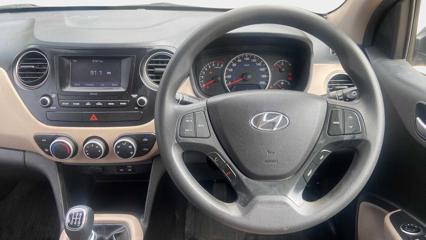 2018 Hyundai Grand i10 SPORTZ 1.2 KAPPA VTVT, Petrol, Manual, 21,414 km, Steering Wheel Close Up