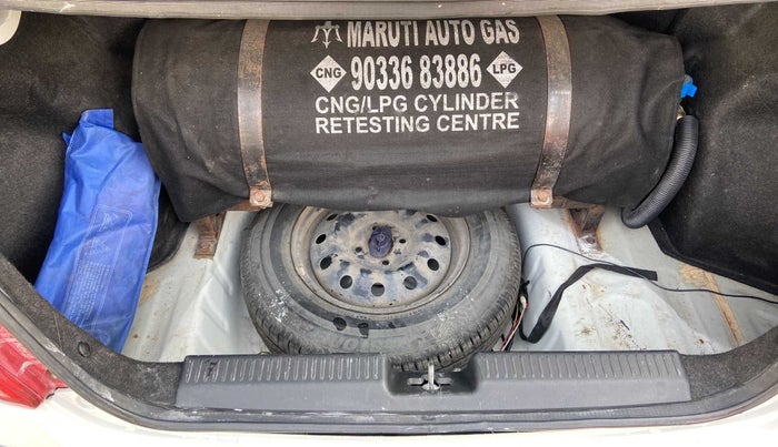 2018 Maruti Dzire VXI, CNG, Manual, 63,316 km, Boot Inside