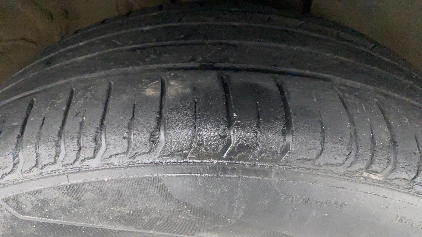 2019 Hyundai VENUE SX PLUS 1.0 TURBO DCT, Petrol, Automatic, 55,072 km, Right Front Tyre Tread