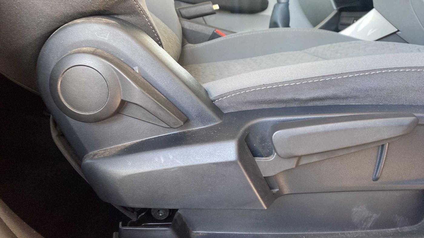 2020 Tata ALTROZ XZ PETROL, Petrol, Manual, 13,150 km, Driver Side Adjustment Panel