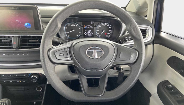 2023 Tata ALTROZ XM PLUS PETROL, Petrol, Manual, 4,240 km, Steering Wheel Close Up