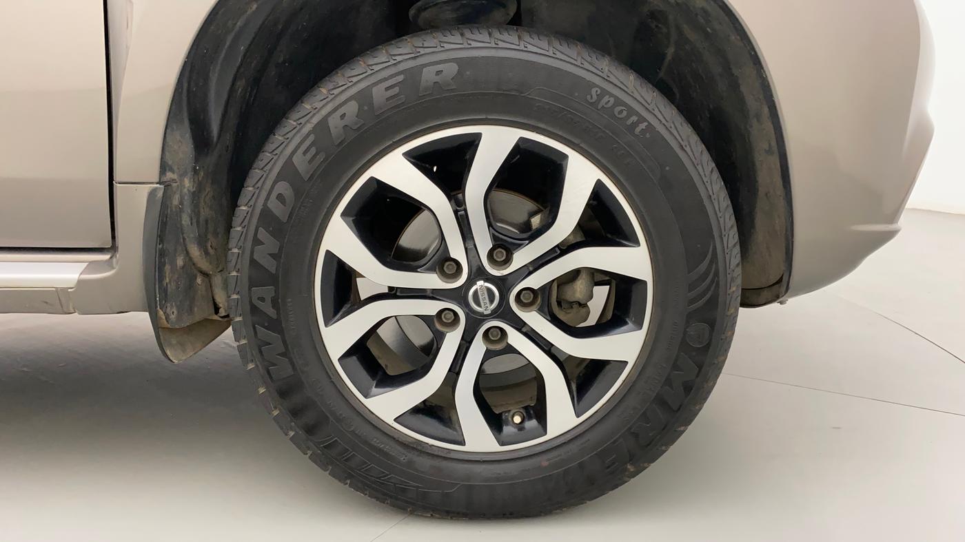 2015 Nissan Terrano XL (D), Diesel, Manual, 65,385 km, Right Front Wheel