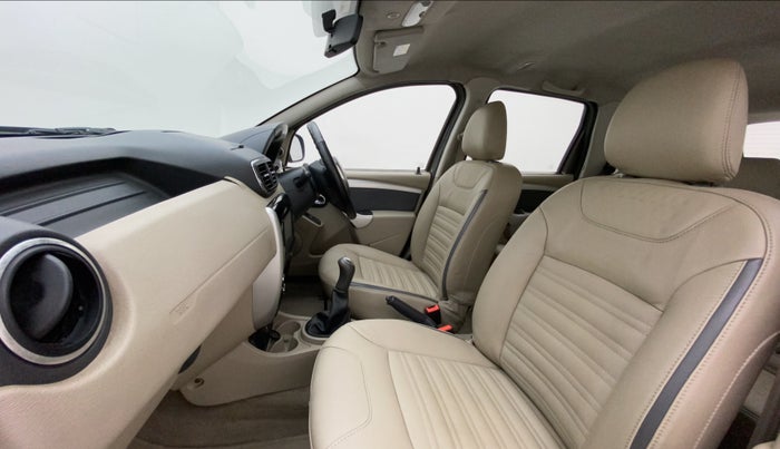 2015 Nissan Terrano XL (D), Diesel, Manual, 65,385 km, Right Side Front Door Cabin