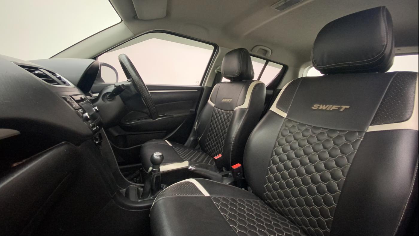 2015 Maruti Swift VXI, Petrol, Manual, 78,042 km, Right Side Front Door Cabin