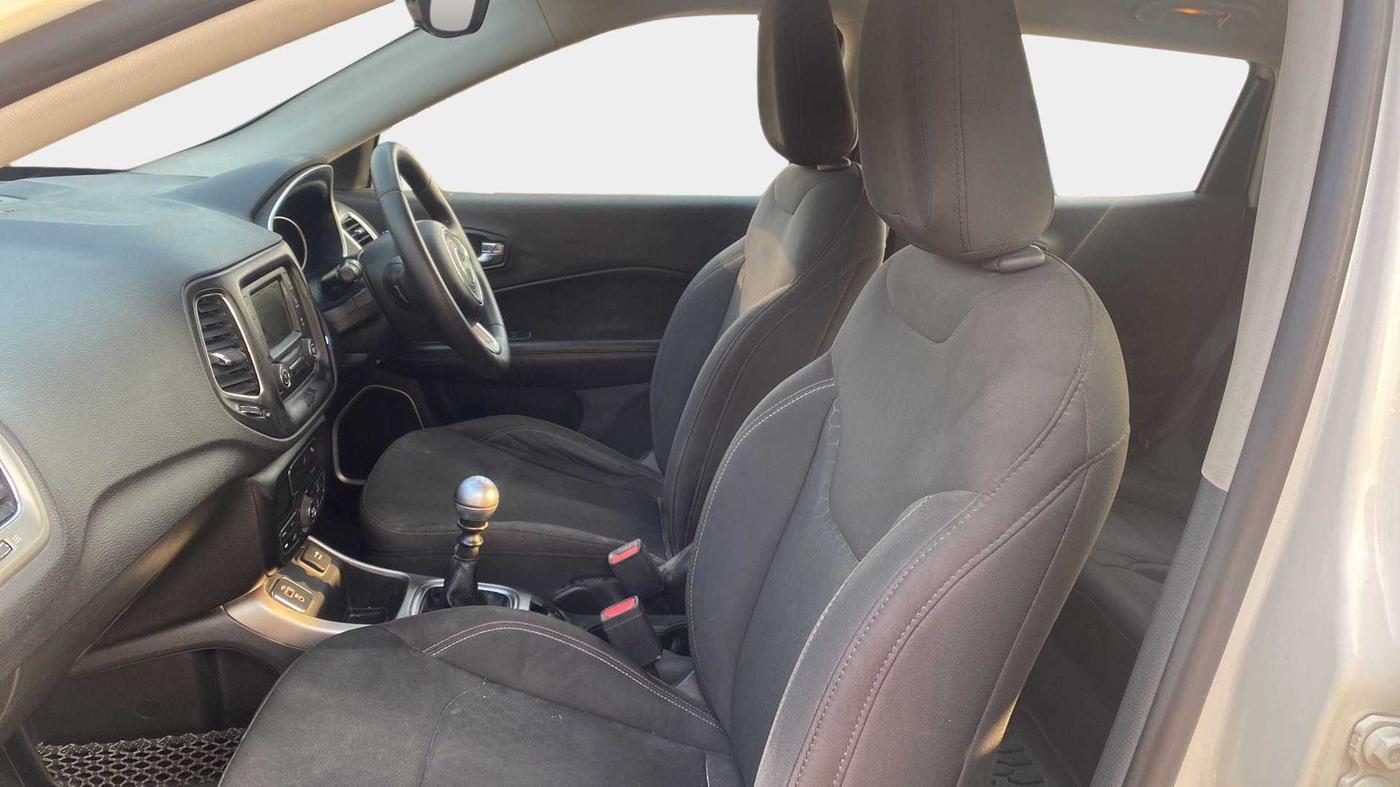 2019 Jeep Compass SPORT PLUS 1.4 PETROL, Petrol, Manual, 50,150 km, Right Side Front Door Cabin