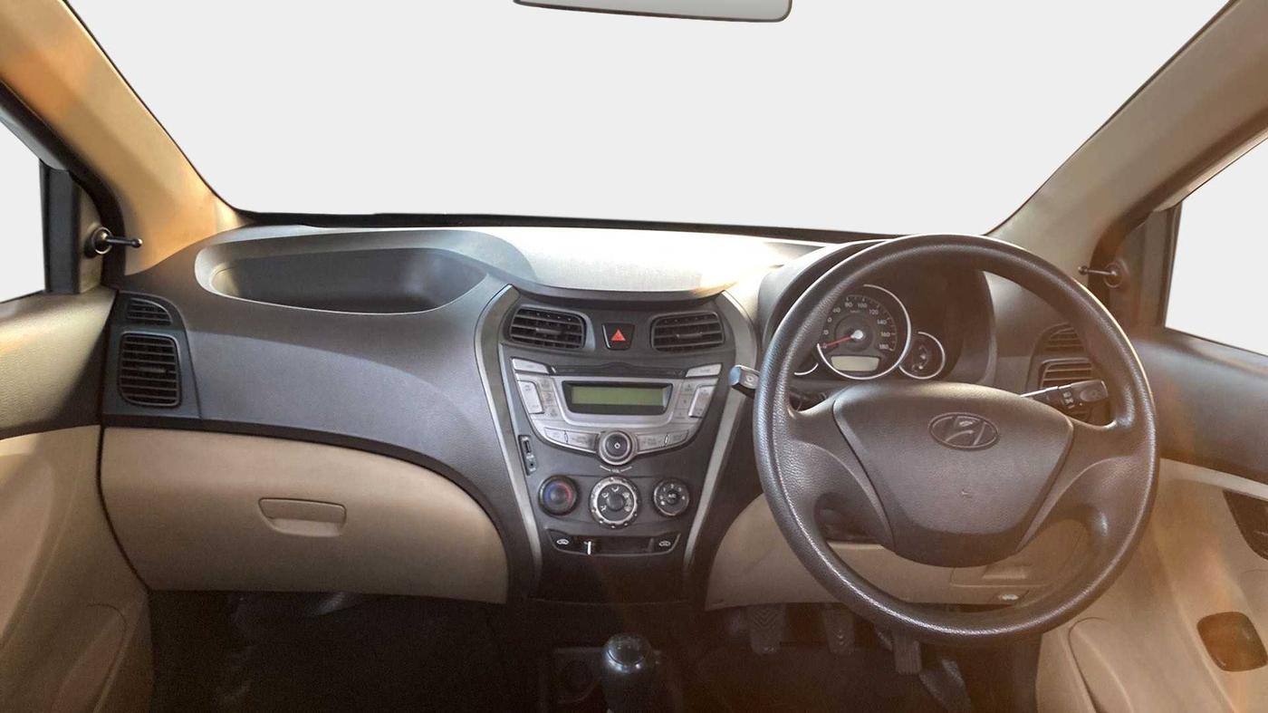 2015 Hyundai Eon MAGNA +, Petrol, Manual, 77,244 km, Dashboard