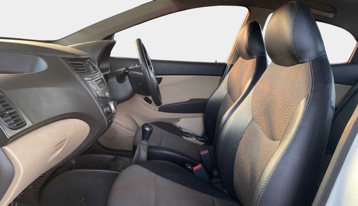2015 Hyundai Eon MAGNA +, Petrol, Manual, 77,244 km, Right Side Front Door Cabin