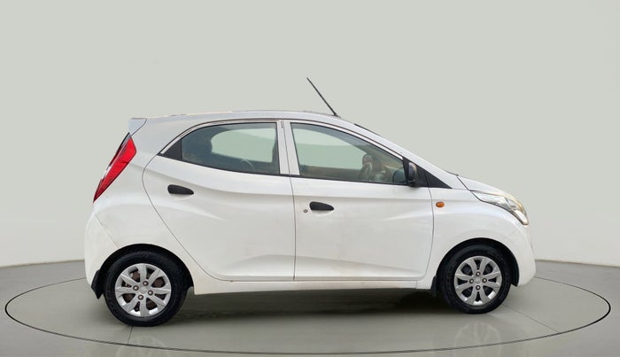 2015 Hyundai Eon MAGNA +, Petrol, Manual, 77,244 km, Right Side View