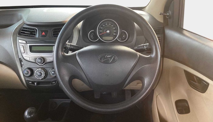 2015 Hyundai Eon MAGNA +, Petrol, Manual, 77,244 km, Steering Wheel Close Up
