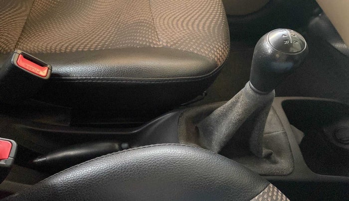 2015 Hyundai Eon MAGNA +, Petrol, Manual, 77,244 km, Gear Lever