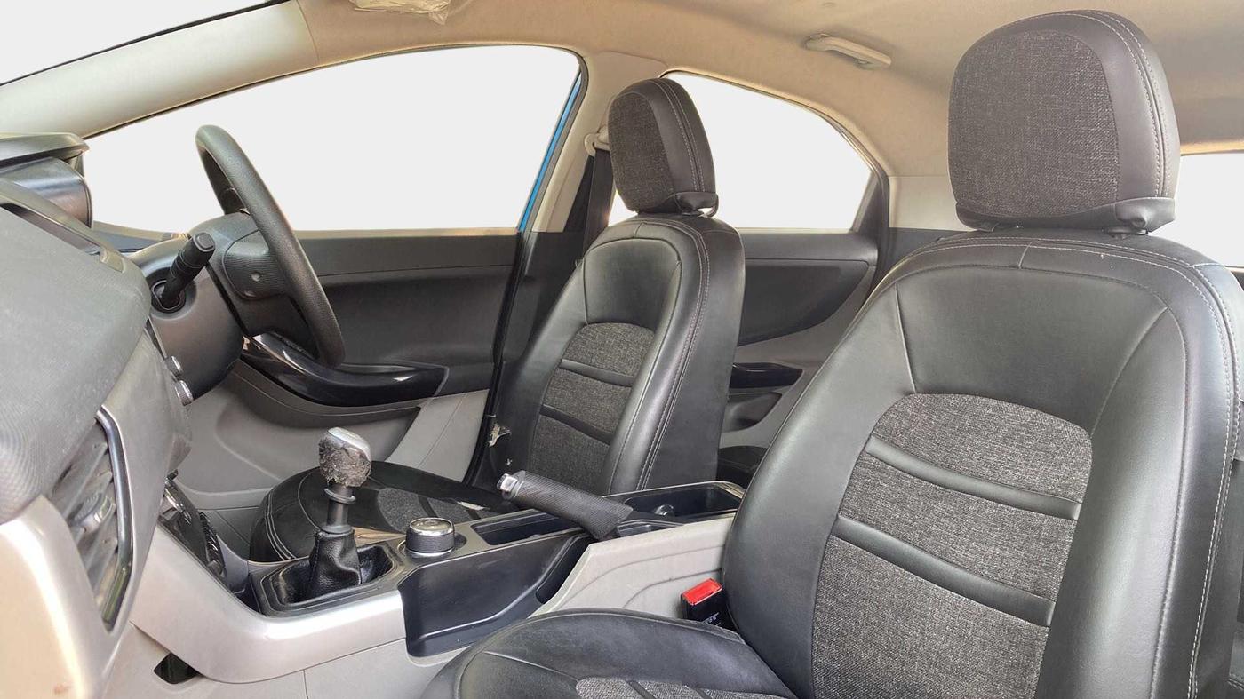 2018 Tata NEXON XM PETROL, Petrol, Manual, 22,507 km, Right Side Front Door Cabin