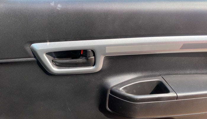 2020 Maruti S PRESSO VXI+, Petrol, Manual, 7,848 km, Driver Side Door Panels Control