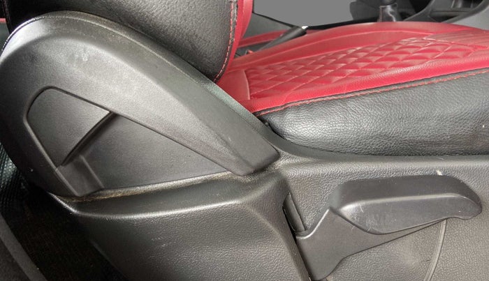 2020 Ford New Figo TITANIUM 1.2 PETROL MT, Petrol, Manual, 20,711 km, Driver Side Adjustment Panel