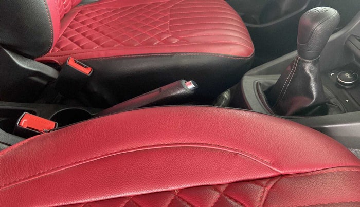 2020 Ford New Figo TITANIUM 1.2 PETROL MT, Petrol, Manual, 20,711 km, Gear Lever