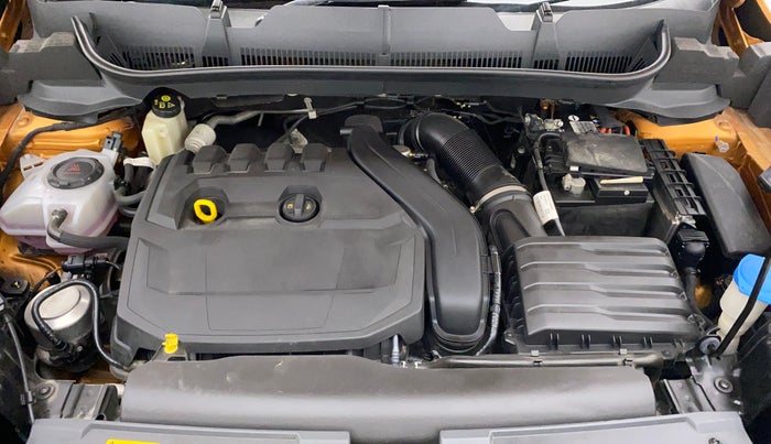 2021 Skoda KUSHAQ STYLE 1.5L TSI DSG (6 AIRBAGS), Petrol, Automatic, 25,369 km, Open Bonet