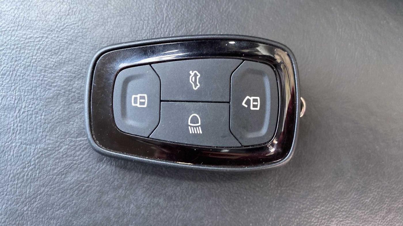 2021 Tata ALTROZ XT I-TURBO PETROL, Petrol, Manual, 17,727 km, Key Close Up