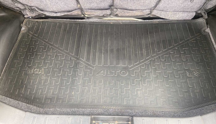 2019 Maruti Alto VXI, Petrol, Manual, 18,096 km, Boot Inside