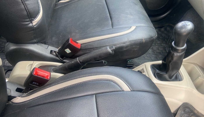 2019 Maruti Alto VXI, Petrol, Manual, 18,096 km, Gear Lever