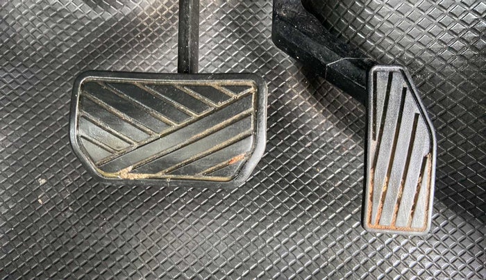 2018 Maruti Wagon R 1.0 VXI AMT, Petrol, Automatic, 65,204 km, Pedals