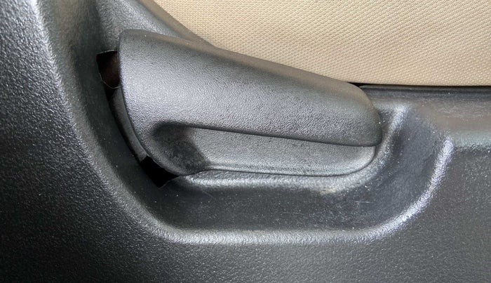 2018 Maruti Wagon R 1.0 VXI AMT, Petrol, Automatic, 65,204 km, Driver Side Adjustment Panel