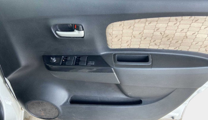 2018 Maruti Wagon R 1.0 VXI AMT, Petrol, Automatic, 65,204 km, Driver Side Door Panels Control