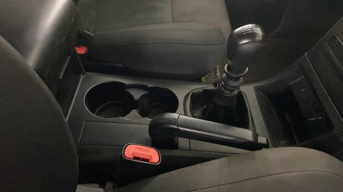 2019 Mahindra XUV500 W5, Diesel, Manual, 67,775 km, Gear Lever