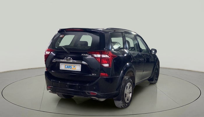 2019 Mahindra XUV500 W5, Diesel, Manual, 67,775 km, Right Back Diagonal