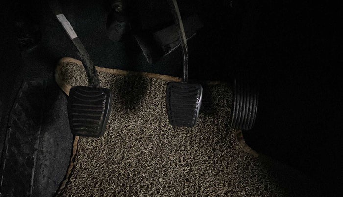 2019 Mahindra XUV500 W5, Diesel, Manual, 67,775 km, Pedals