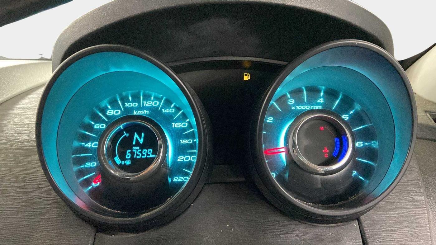 2019 Mahindra XUV500 W5, Diesel, Manual, 67,775 km, Odometer Image