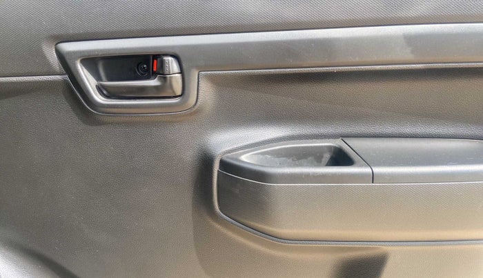 2020 Maruti S PRESSO VXI (O), Petrol, Manual, 19,964 km, Driver Side Door Panels Control